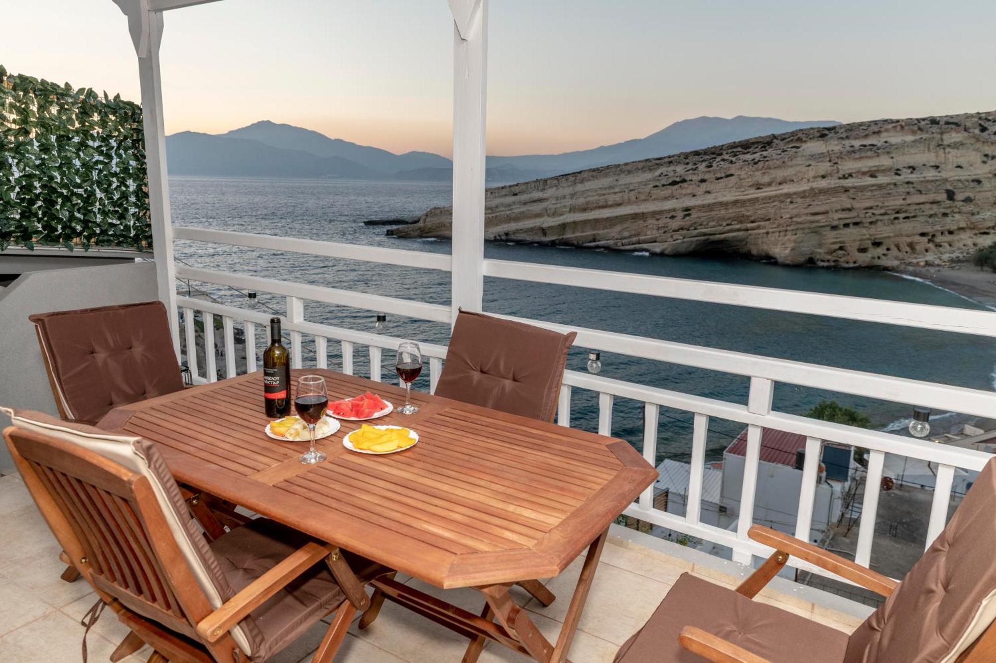 Emmanouela * Matala (Crete)